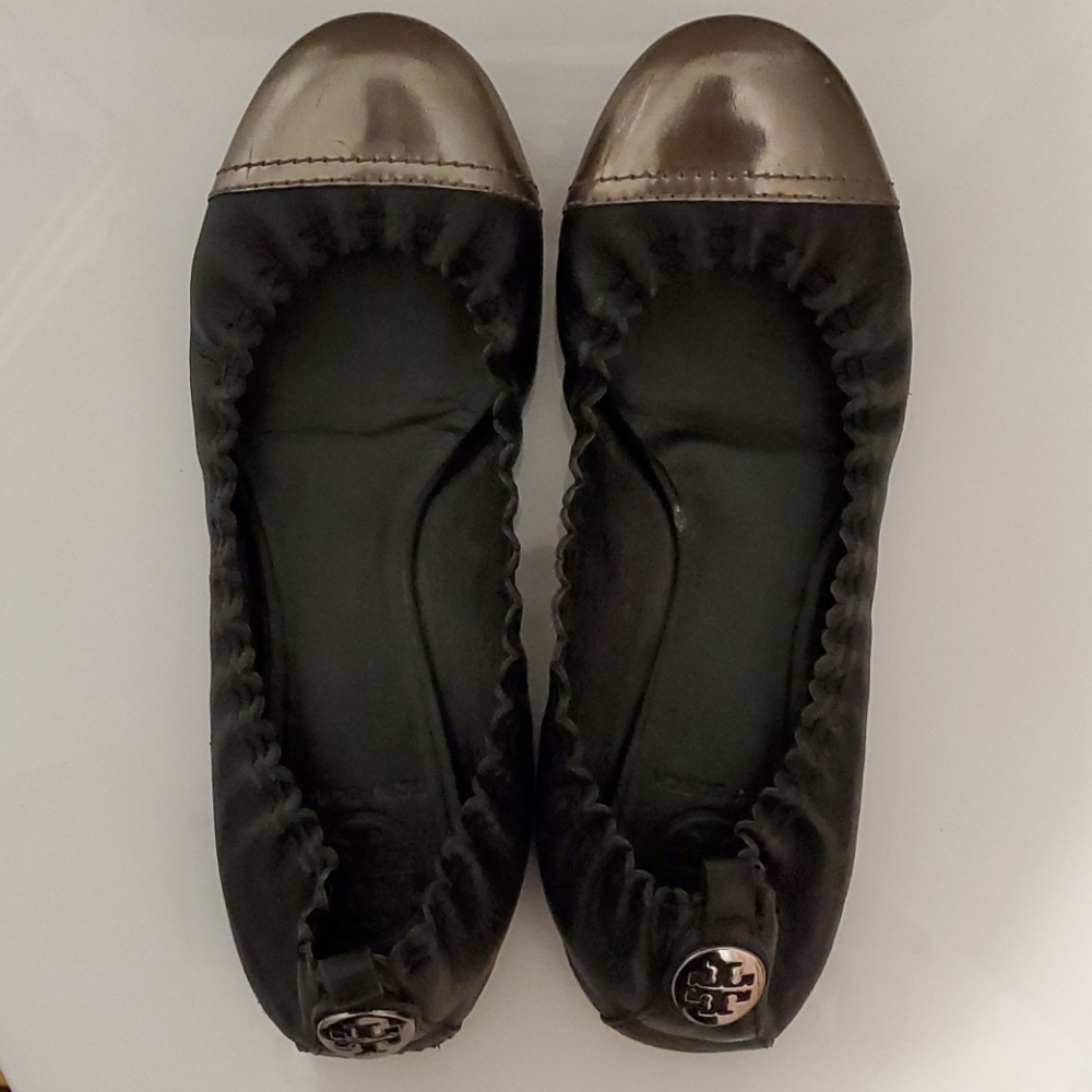 Tory Burch Abbey Ballet Flats- Pewter/ Black W7